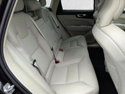 Used 2019 Volvo XC60 T5 Inscription w/ Protection Package Premier FWD image 21