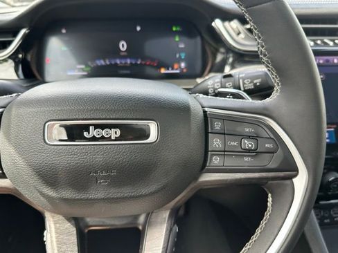 Used 2023 Jeep Grand Cherokee 30th Anniversary image 23