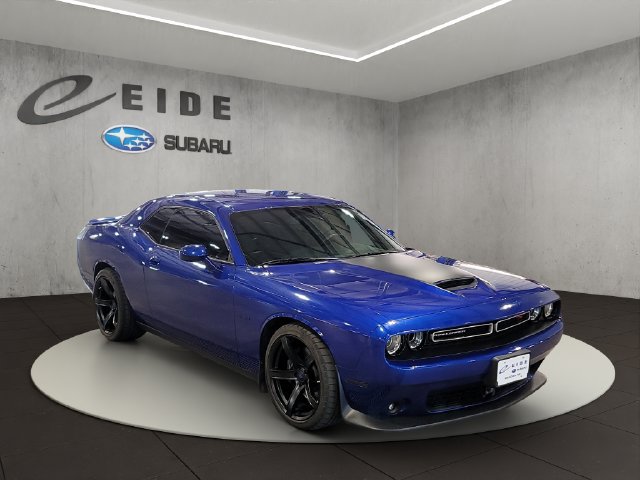 Used 2022 Dodge Challenger R/T w/ Plus Package RWD image 1