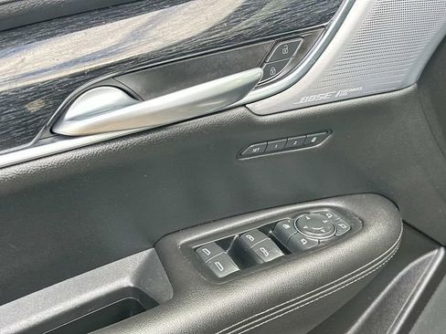 Used 2023 Cadillac XT5 Premium Luxury FWD image 16