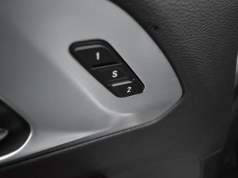 New 2026 Chrysler Pacifica Limited image 14