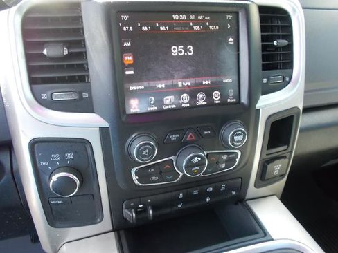 Used 2016 RAM 2500 Lone Star w/ Black Appearance Group AWD/4WD image 34