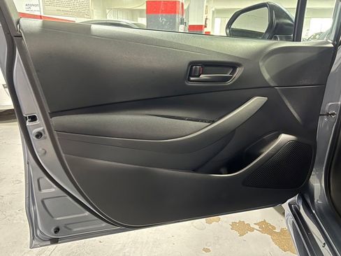 Used 2026 Toyota Corolla LE w/ LE Premium Package FWD image 38