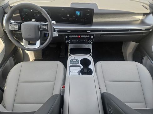 New 2026 Hyundai Ioniq 9 Limited AWD/4WD image 26