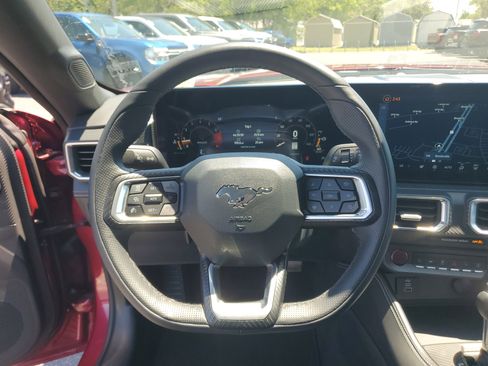 Used 2025 Ford Mustang Premium RWD image 24