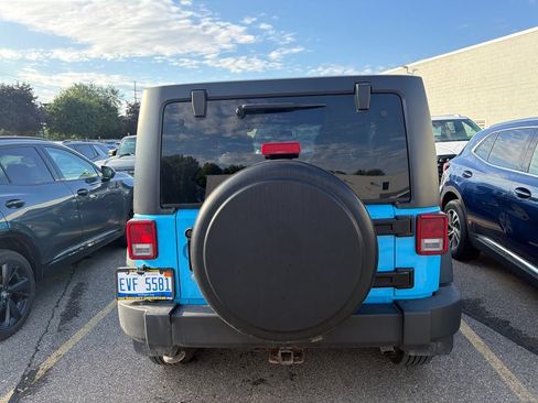 Used 2017 Jeep Wrangler Unlimited Sport w/ Quick Order Package 24S AWD/4WD image 12