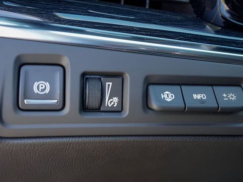 New 2026 Cadillac XT5 Premium Luxury w/ Driver Assist Package FWD image 16