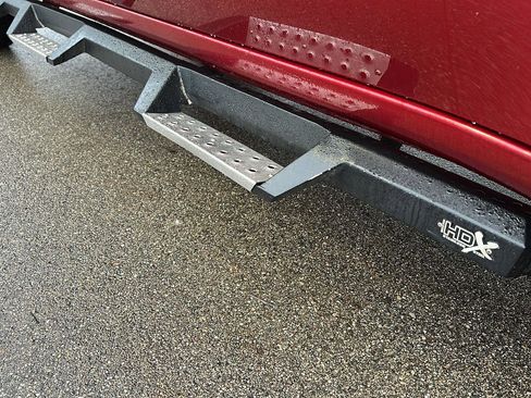 Used 2021 Chevrolet Silverado 1500 RST image 13