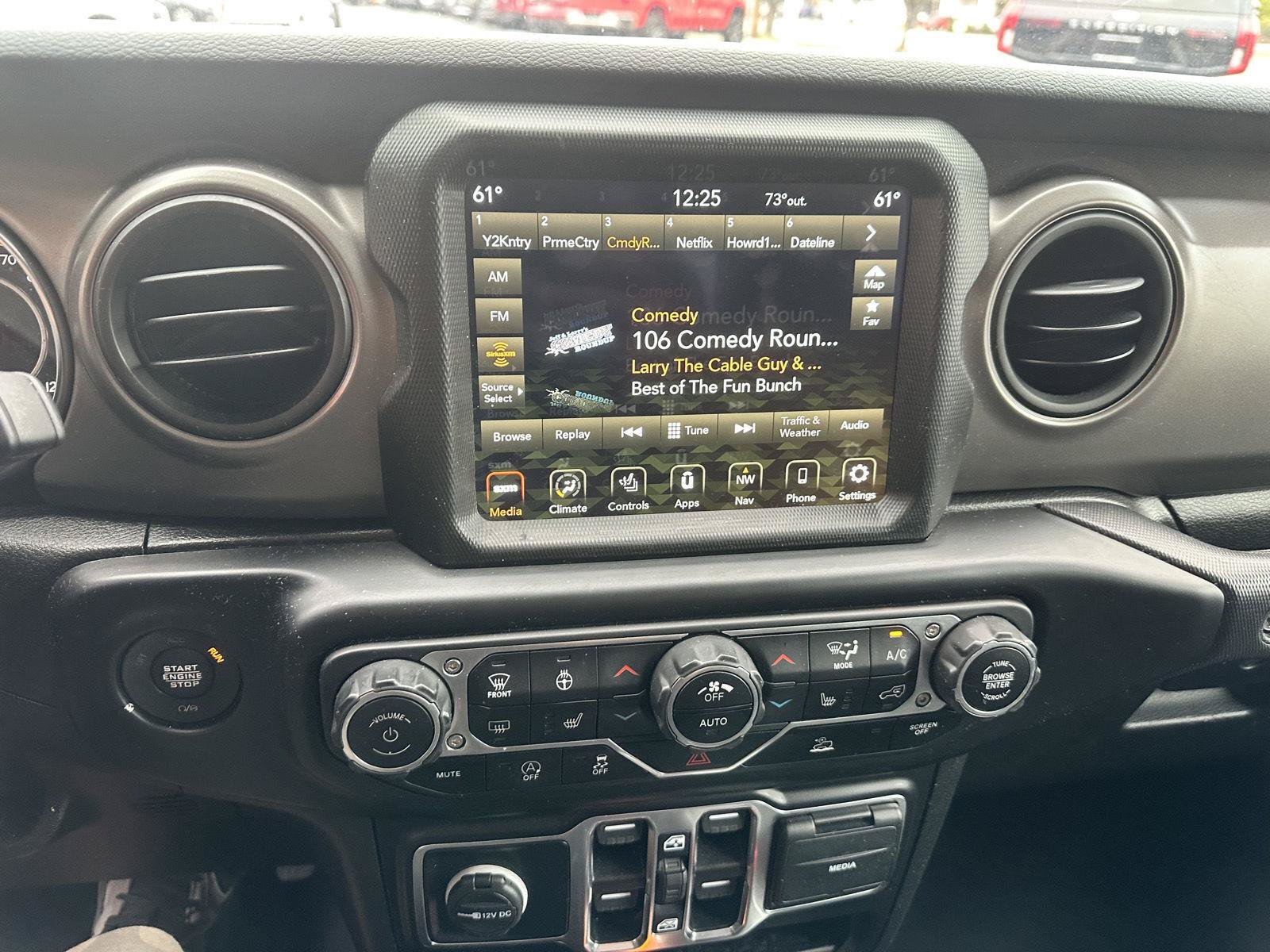 Used 2022 Jeep Gladiator Sport AWD/4WD image 25