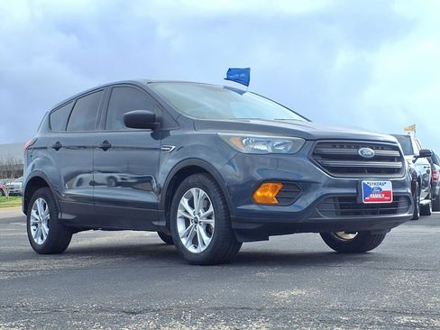 Certified 2019 Ford Escape S image 3