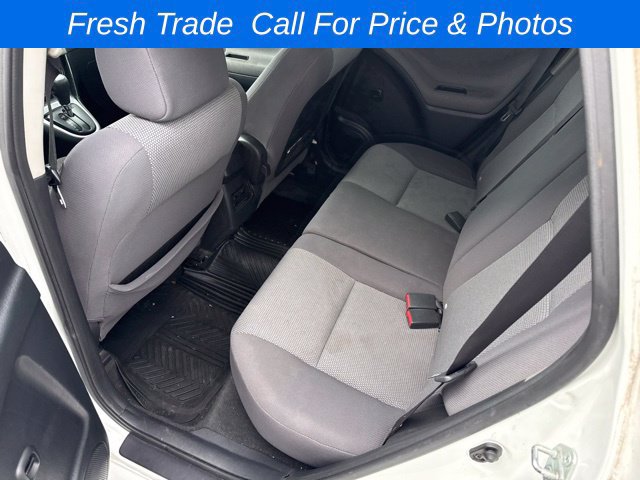 Used 2006 Toyota Matrix XR w/ Extra Value Pkg 2 FWD image 8