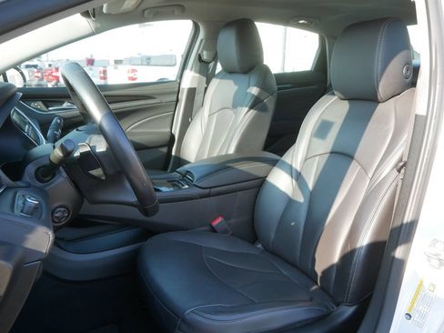 Used 2019 Buick LaCrosse Essence FWD image 9
