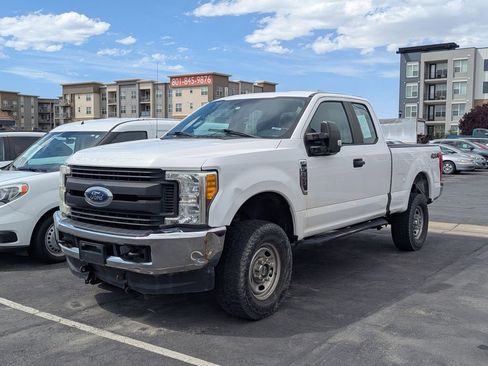 Used 2017 Ford F350 XL AWD/4WD image 4