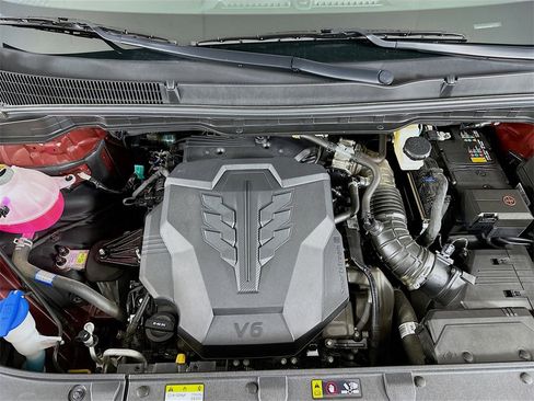 Certified 2025 Kia Carnival image 32