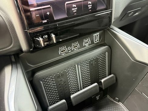 New 2026 RAM 1500 Laramie w/ Night Edition image 4