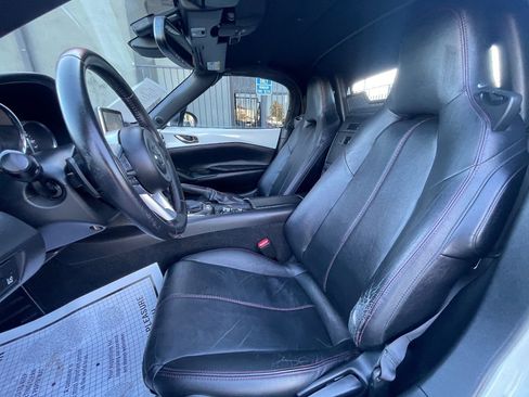 Used 2017 MAZDA MX-5 Miata Grand Touring RWD image 11
