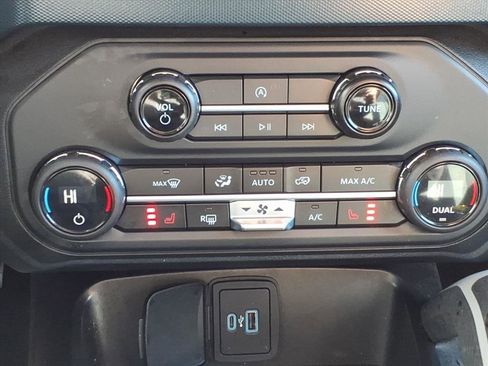 Used 2023 Ford Bronco Outer Banks image 18