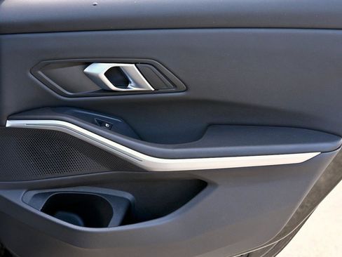 Used 2024 BMW 330i Sedan image 15