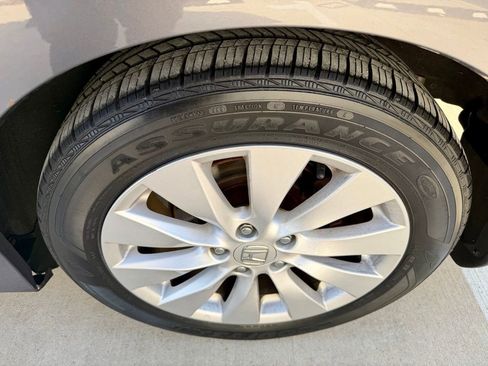 Used 2015 Honda Accord EX-L image 11