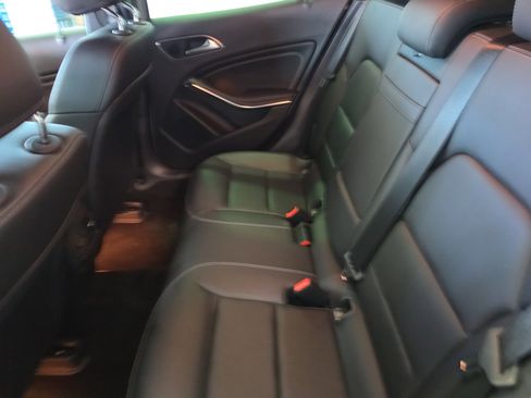Used 2020 Mercedes-Benz GLA 250 4MATIC image 13