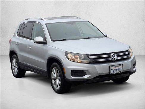 Used 2017 Volkswagen Tiguan Wolfsburg Edition image 3