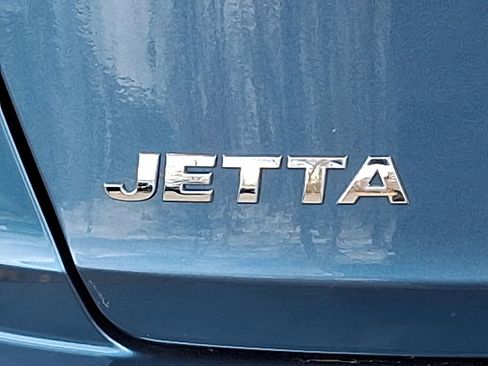 Certified 2021 Volkswagen Jetta S image 29