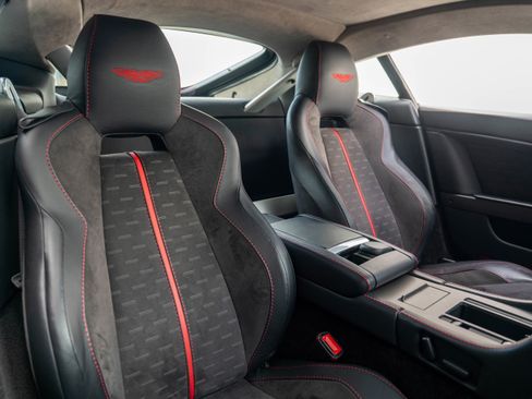 Used 2015 Aston Martin V8 Vantage GT image 27