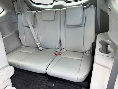 Used 2015 Toyota Highlander Limited AWD/4WD image 10