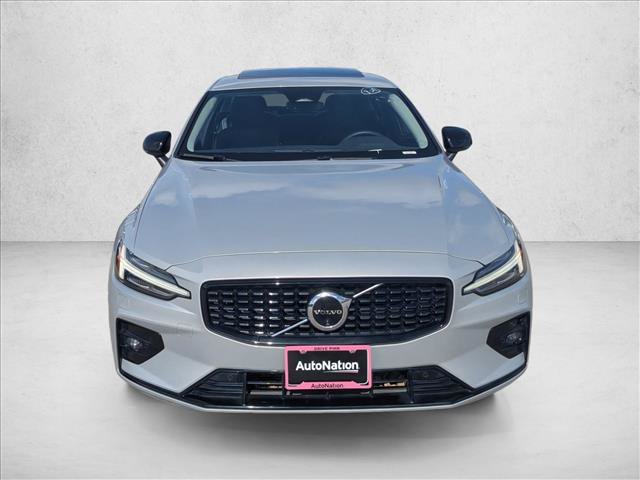 Used 2024 Volvo S60 B5 Plus FWD image 2