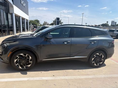 Certified 2023 Kia Sportage SX FWD image 3