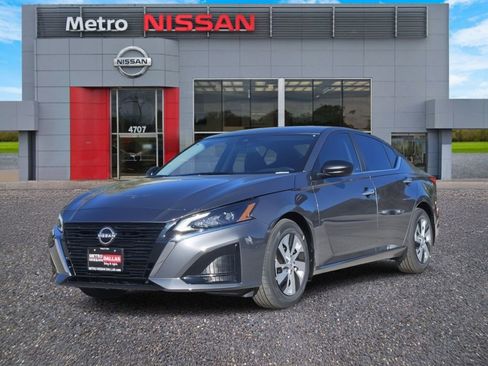 New 2025 Nissan Altima 2.5 S image 2