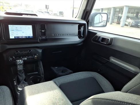 Used 2023 Ford Bronco Big Bend image 11