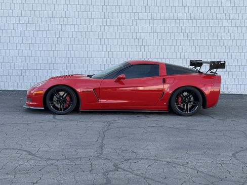 Used 2009 Chevrolet Corvette Z06 w/ Preferred Equipment Group image 2