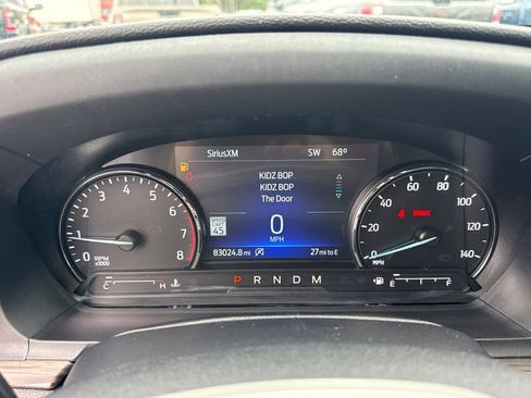 Used 2021 Ford Explorer Limited w/ Equipment Group 301A RWD image 30