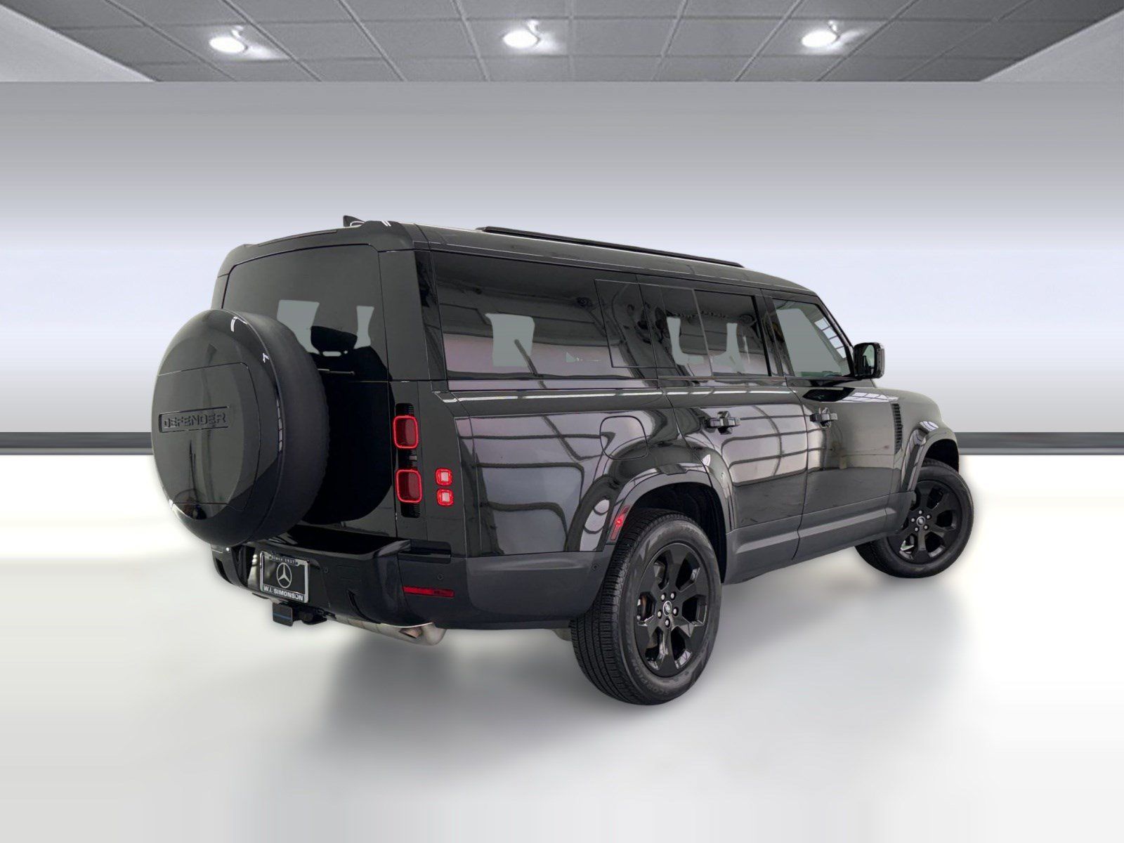 Used 2025 Land Rover Defender 130 S AWD/4WD image 8