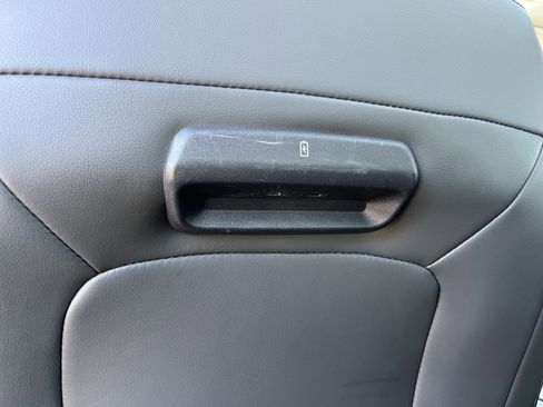 Used 2025 Ford Expedition Active image 20