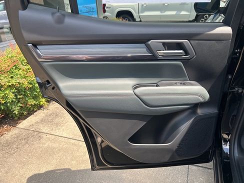 New 2026 GMC Terrain AT4 w/ Technology Package II image 11