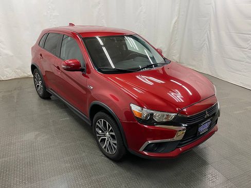 Used 2017 Mitsubishi Outlander Sport ES FWD image 2