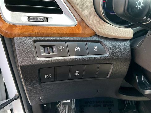 Used 2013 Hyundai Santa Fe Sport 2.0T AWD/4WD image 37