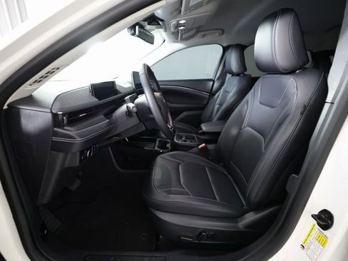 Used 2025 Ford Mustang Mach-E Premium image 15