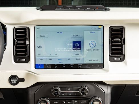 Used 2025 Ford Bronco Heritage Edition image 24