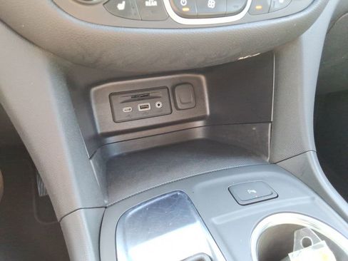 Used 2024 Chevrolet Equinox LT FWD image 33