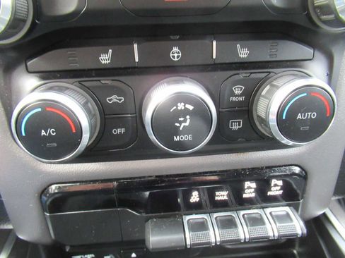 Used 2019 RAM 1500 Big Horn image 36