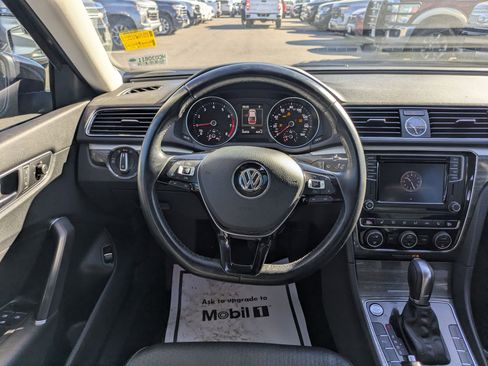 Used 2017 Volkswagen Passat 1.8T SE image 19