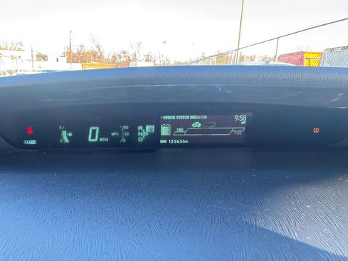 Used 2015 Toyota Prius Prime Plug-In Hybrid FWD image 18