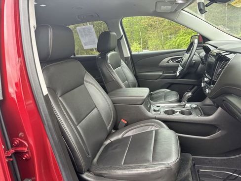 Used 2020 Chevrolet Traverse LT AWD/4WD image 28