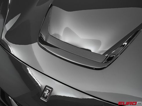 Used 2020 Ferrari F8 Tributo image 10