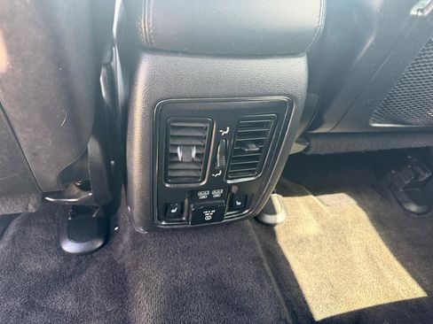 Used 2015 Dodge Durango Limited w/ Premium Group AWD/4WD image 39