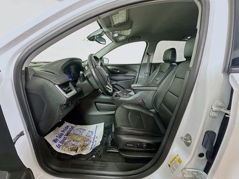 Used 2023 GMC Terrain SLT image 19