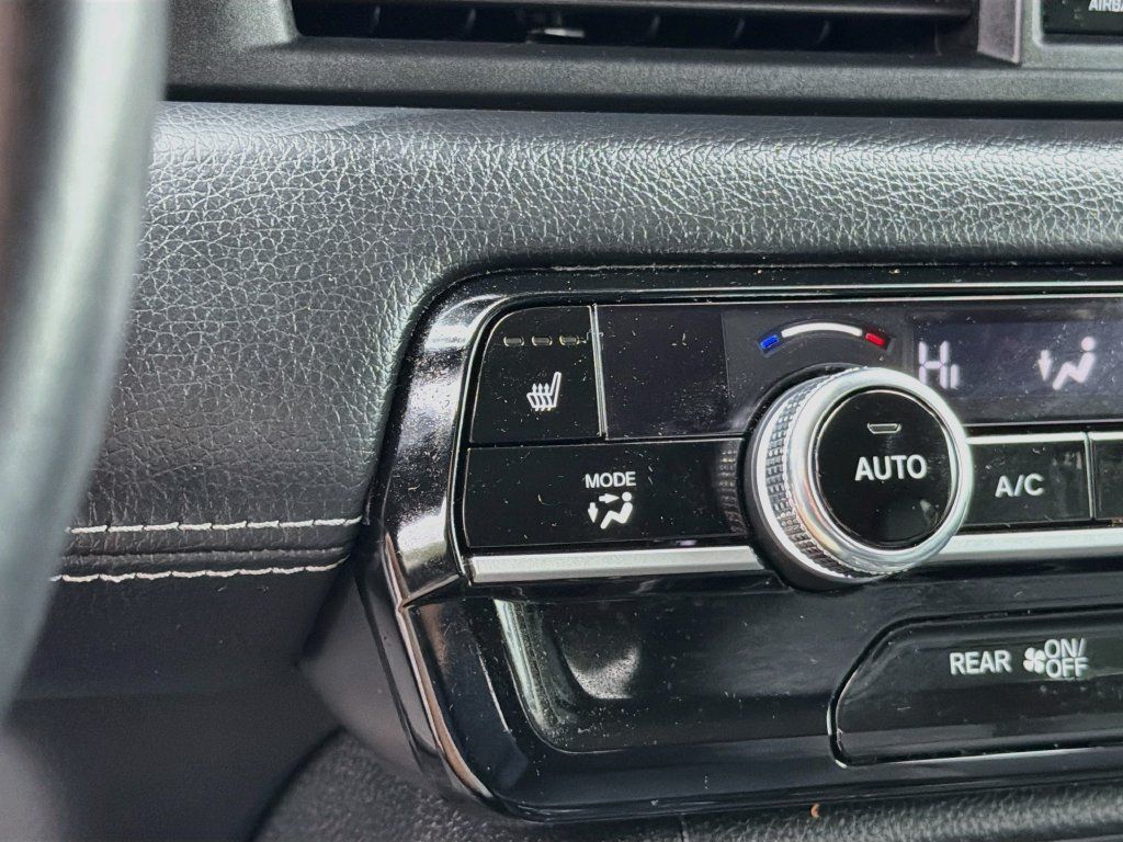 Used 2025 Honda Pilot EX-L image 18